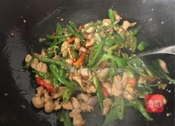 青椒炒肉的做法图解4