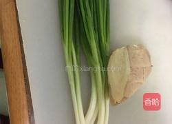 猪肉笋干馅饺子的做法图解2