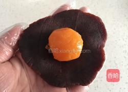 蛋黄酥的做法图解9