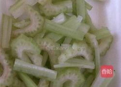 洋葱炒鸡蛋的做法图解3