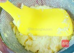 新鲜玉米松饼的做法图解3