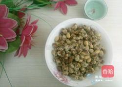 糖霜花生的做法图解1
