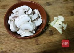 上海青炒口蘑的做法图解2