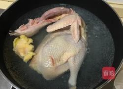 当归枸杞红枣土鸡汤的做法图解3
