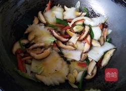 白菜香菇油面筋煲的做法图解8