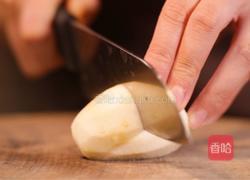冬天别再囤肉啦！来上一口芋头白菜，十块钱吃出维密好身材的做法图解1