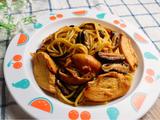 烤鸡肉蘑菇面