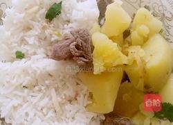 土豆炖牛肉盖饭的做法图解5