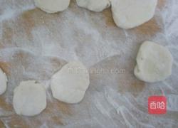 韭菜鸡蛋馅饺子的做法图解3