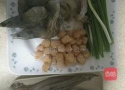 海鲜粥的做法图解1