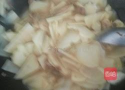 土豆白菜炖肉的做法图解10