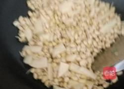 土豆炖黄豆芽的做法图解5