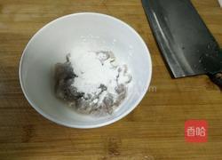 菠萝炒虾仁的做法图解2