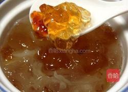 桃胶雪燕皂角米银耳椰浆鹌鹑蛋甜汤的做法图解3
