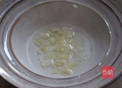 油泼辣子牛肉面的做法图解1