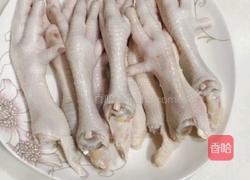红烧鸡爪的做法图解1