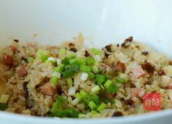 香菇酱炒饭的做法图解7