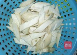 杏鲍菇炒肉的做法图解1