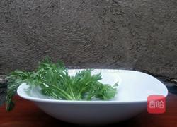 芥末茼蒿菜的做法图解1