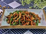 尖椒香干炒肉丝