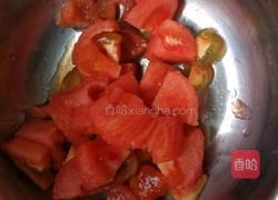 西红柿虾仁豆腐汤的做法图解3