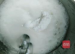 彩虹蛋白糖的做法图解3