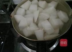 瑶柱白萝卜排骨汤的做法图解2