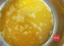 鸡蛋蒜薹炒肉的做法图解2