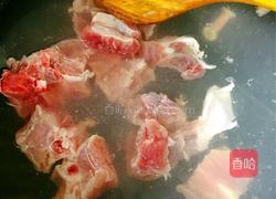 莲藕排骨汤的做法图解4