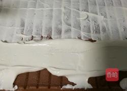 巧克力蛋糕卷的做法图解5