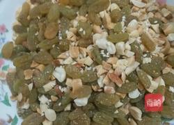 花生葡萄干牛轧糖的做法图解5