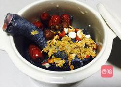 花旗参芡实乌鸡炖汤的做法图解5