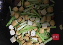 芹香鱼豆腐的做法图解7