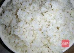 虾皮莲子粥的做法图解1