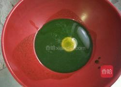 菠菜蛋糕卷的做法图解2