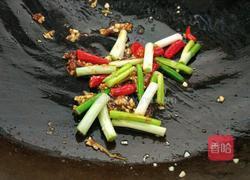 葱段烧豆腐的做法图解4
