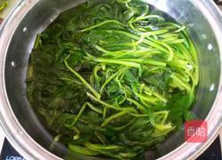 金针菇鸡蛋菠菜汤的做法图解7