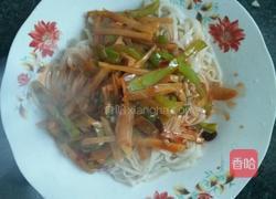 土豆丝辣椒丝拌面的做法图解10