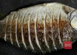 鲫鱼汤的做法图解1