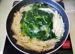 金针菇鸡蛋菠菜汤的做法图解12