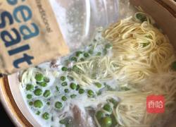 豌豆骨汤姜康面的做法图解10