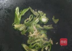 兰州西红柿炒菜花的做法图解3