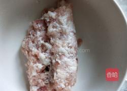 汆丸子的做法图解1