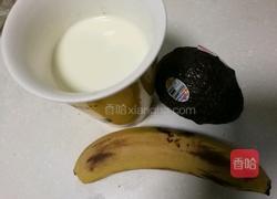 牛油果香蕉果汁的做法图解2