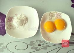 蛋黄小饼干（9个月宝宝辅食）的做法图解2