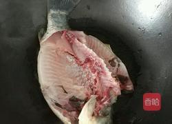 鲫鱼汤的做法图解3