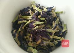 蝶豆花菠萝寿司的做法图解1