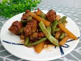 豆角土豆炖排骨