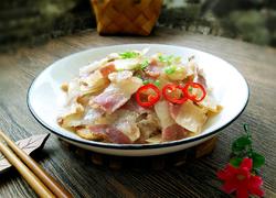 萝卜条蒸腊肉