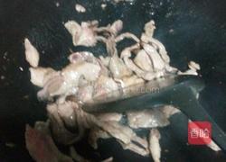 香菇炒肉的做法图解1